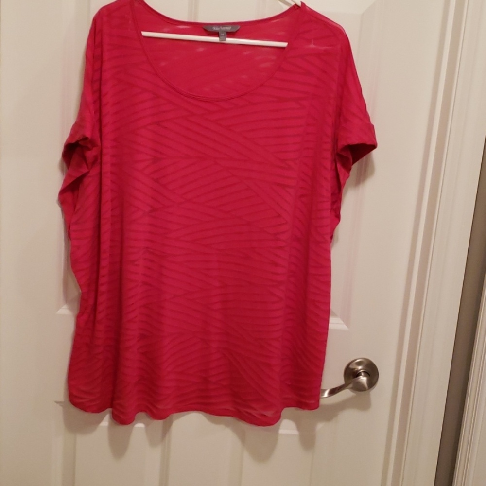 Pink burnout detail top